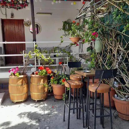 Iliada Skiathos-stad